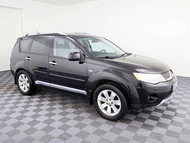 Mitsubishi Outlander Luxury ATM 2.4 125kW Таллин - изображение 1