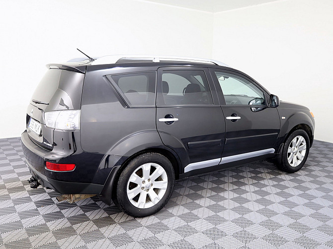 Mitsubishi Outlander Luxury ATM 2.4 125kW Таллин - изображение 3
