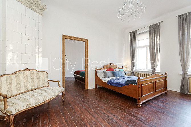 Fasādes māja, renovēta māja, fasāde ar dekoratīvo apmetumu, slēgts pagalms, ieeja no ielas Rīga - foto 3