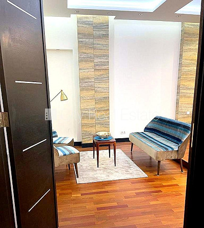 Fasādes māja, renovēta māja, ieeja no ielas, ir lifts, terase, logi vērsti mājas abās Rīga - foto 11