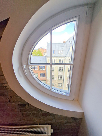 Fasādes māja, slēgts pagalms, ir lifts, kāpņu telpa pēc kapitālā remonta, studio tipa, Rīga - foto 19