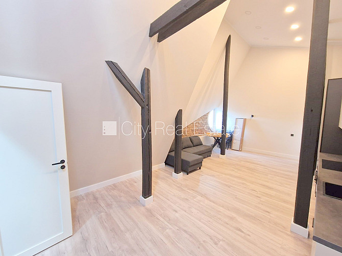 Fasādes māja, slēgts pagalms, ir lifts, kāpņu telpa pēc kapitālā remonta, studio tipa, Rīga - foto 9