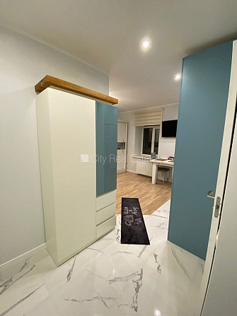 Renovēta māja, labiekārtota apzaļumota teritorija, studio tipa, virtuve apvienota ar istabu, Rīga - foto 7