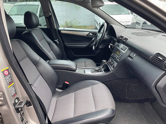 Mercedes-Benz C 220 Avantgarde Facelift ATM 2.1 CDI 110kW Таллин - изображение 6