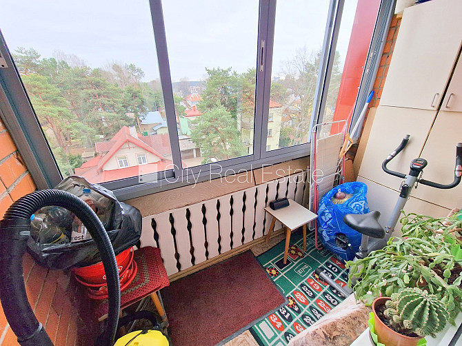 Dvīņu māja, bruģēts piebraucamais ceļš, vieta automašīnai, balkons, guļamistabu skaits 2 Jūrmala - foto 17