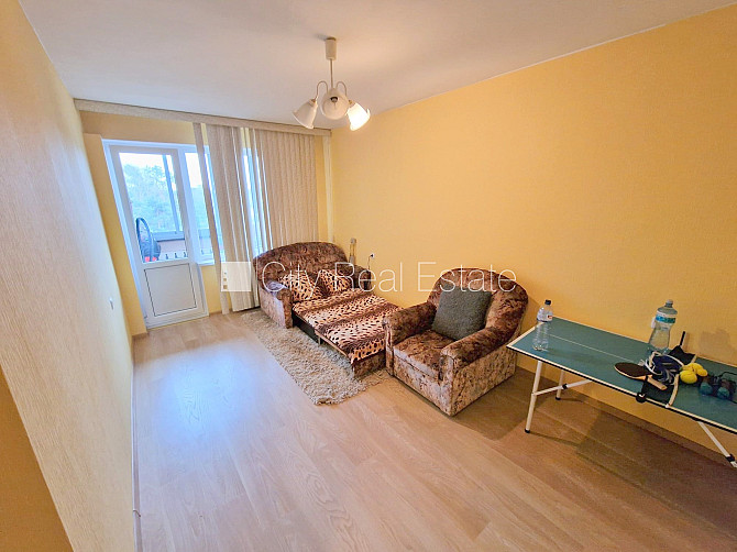 Dvīņu māja, bruģēts piebraucamais ceļš, vieta automašīnai, balkons, guļamistabu skaits 2 Jūrmala - foto 13