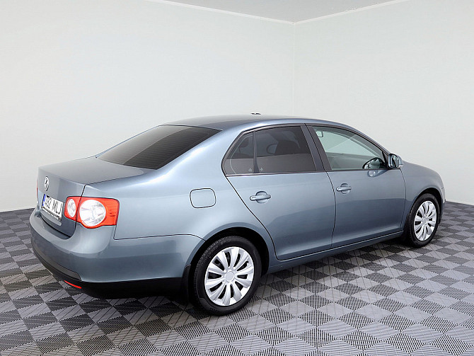 Volkswagen Jetta Comfortline 1.6 75kW Tallina - foto 3