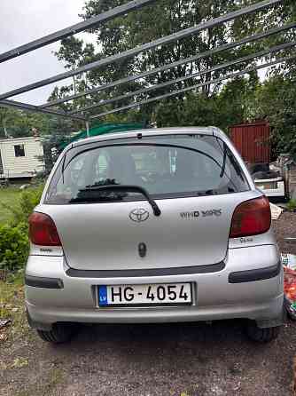 Продам Экономную Tayotu Yaris 2004/1.3 Юрмала