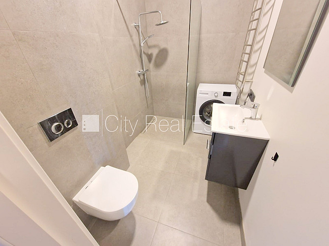 Renovēta māja, apsaimniekošanas maksa mēnesī 91,74 EUR, labiekārtots apzaļumots pagalms, Rīga - foto 14