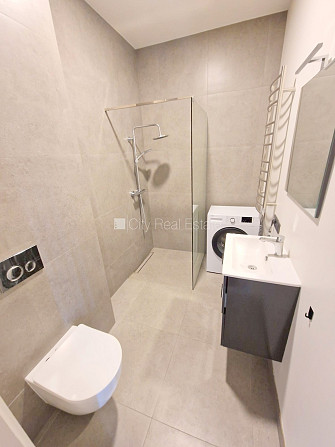 Renovēta māja, apsaimniekošanas maksa mēnesī 91,74 EUR, labiekārtots apzaļumots pagalms, Rīga - foto 17