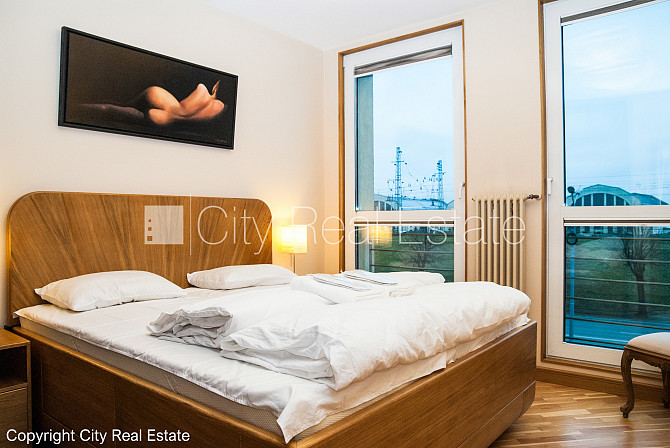 Fasādes māja, renovēta māja, fasāde ar dekoratīvo apmetumu, slēgts pagalms, kāpņu telpa Rīga - foto 13