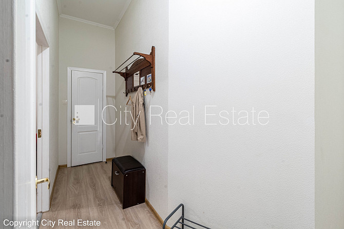 Pagalma ēka, renovēta māja, slēgts pagalms, ieeja no pagalma, ir lifts, kāpņu telpa pēc Rīga - foto 18