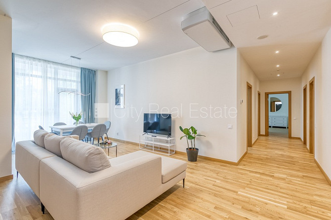 Pagalma ēka, guļamistabu skaits 3 gab., istabas izolētas 3 gab., studio tipa, virtuve apvienota Rīga - foto 3