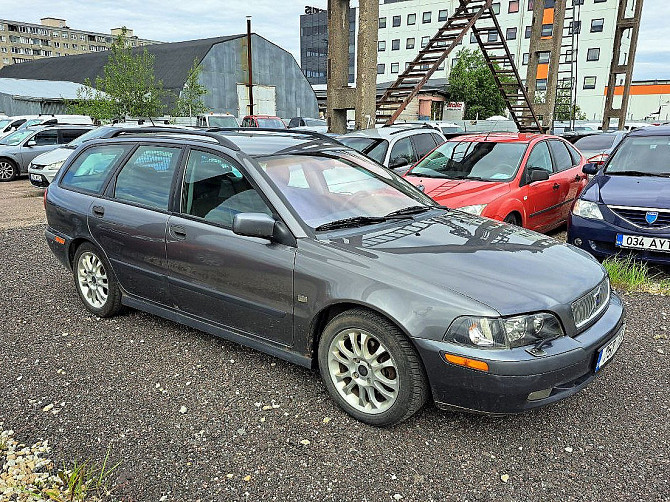 Volvo V40 Summum Facelift ATM 1.9 147kW Tallina - foto 1