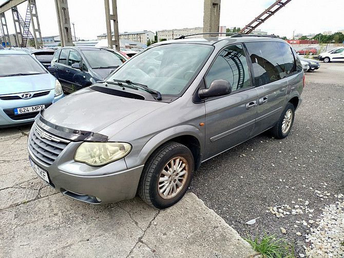 Chrysler Voyager Limited Facelift ATM 2.8 CRD 110kW Tallina - foto 2