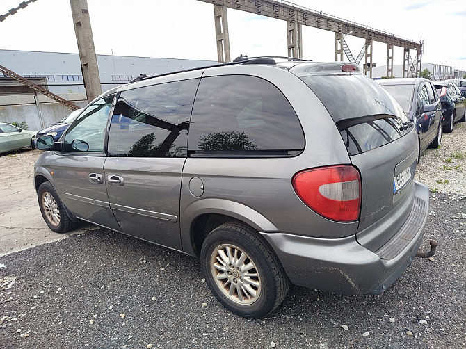 Chrysler Voyager Limited Facelift ATM 2.8 CRD 110kW Tallina - foto 4