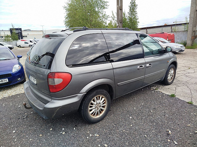 Chrysler Voyager Limited Facelift ATM 2.8 CRD 110kW Tallina - foto 3