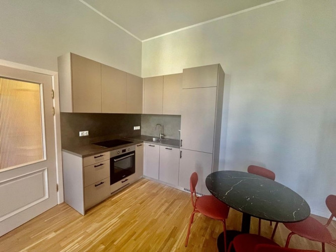 Izīrē 3-istabu dzīvokli, 61 m2 platībā Skolas ielā 13, Rīgā.  Dzīvokļa plānojums sastāv Rīga - foto 2