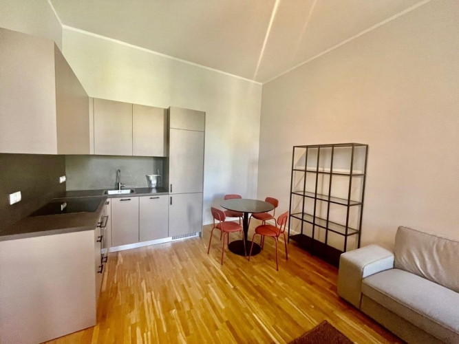 Izīrē 3-istabu dzīvokli, 61 m2 platībā Skolas ielā 13, Rīgā.  Dzīvokļa plānojums sastāv Rīga - foto 1