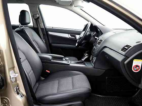Mercedes-Benz C 220 Avantgarde ATM 2.1 CDI 125kW Таллин