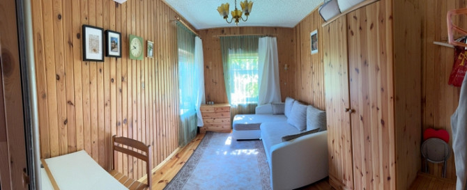 Pārdod komfortablu un mājīgu 1 istabas dzīvokli (25 m), četru dzīvokļu mājā ar Rīgas rajons - foto 1