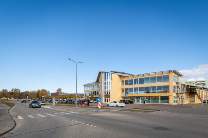 Tirdzniecības telpas T/C Arēna, Aizkrauklē.  Iznomā tirdzniecības zāli un noliktavu 2.stāvā. Iespēja Айзкраукле и Айзкраукльский край - изображение 2