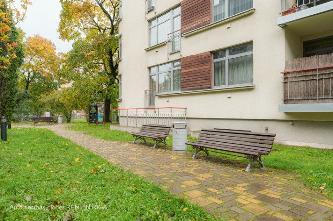2 istabu dzīvoklis jaunajā projektā Miera ielā 61.  Plānojums: dzīvojamā istaba apvienota ar Rīga - foto 9