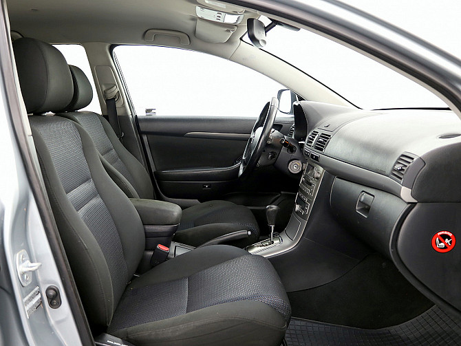 Toyota Avensis Linea Sol Facelift LPG ATM 2.0 108kW Tallina - foto 6