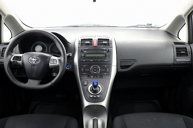 Toyota Auris Hybrid Facelift ATM 1.8 73kW Tallina - foto 5
