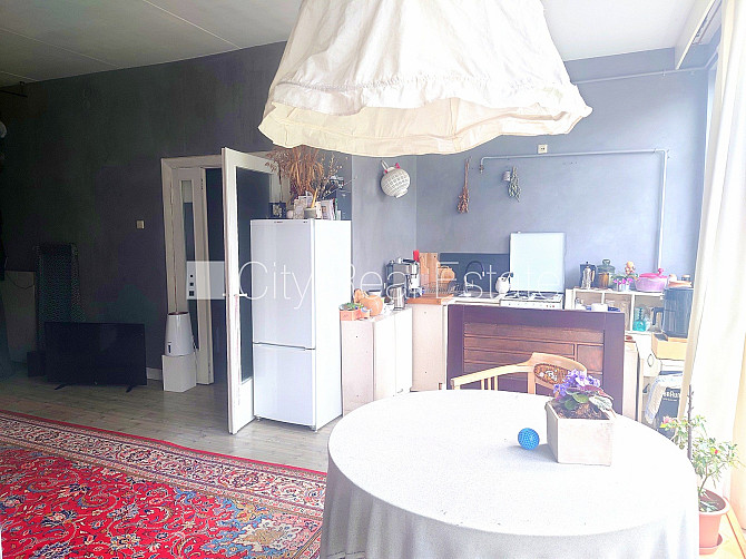 Fasādes māja, renovēta māja, labiekārtota apzaļumota teritorija, slēgts pagalms, kāpņu Rīga - foto 15