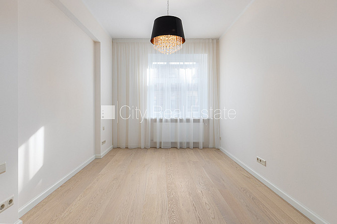 Fasādes māja, renovēta māja, slēgts pagalms, ieeja no ielas un pagalma, kāpņu telpa pēc Rīga - foto 14