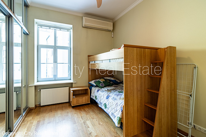 Fasādes māja, renovēta māja, slēgts pagalms, ieeja no ielas un pagalma, kāpņu telpa pēc Rīga - foto 9