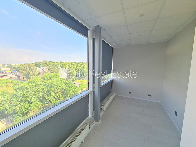 Jaunceltne, slēgts pagalms, ieeja no ielas, ir lifts, kāpņu telpa pēc kapitālā remonta, logi Rīga - foto 20