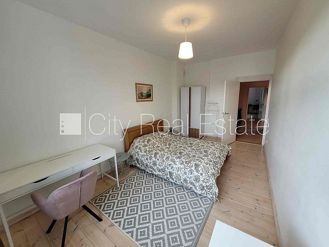 Fasādes māja, renovēta māja, labiekārtots apzaļumots pagalms, slēgta teritorija, iespēja Rīga - foto 5