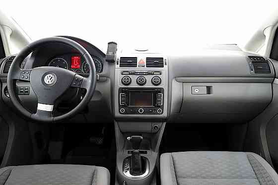 Volkswagen Touran Comfortline Facelift ATM 2.0 TDI 103kW Tallina