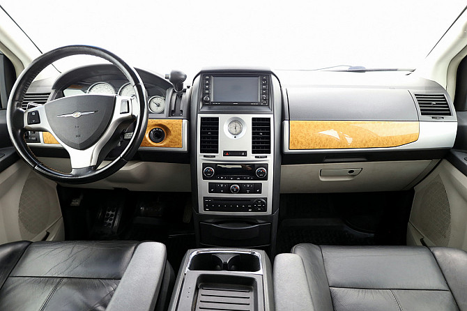 Chrysler Grand Voyager Limited ATM 2.8 CRD 120kW Tallina - foto 5