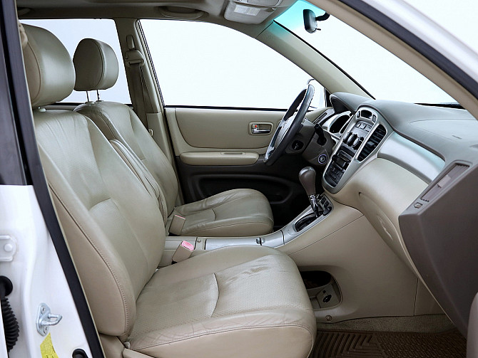 Toyota Highlander Luxury A-C 3.5 201kW Tallina - foto 6