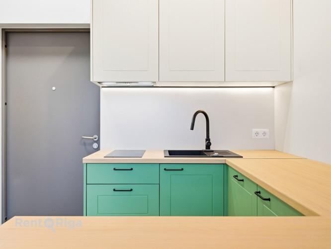 Elegants un kvalitatīvi izveidots dzīvoklis vienā no visstraujāk attīstošajām Rīgas centra Rīga - foto 14