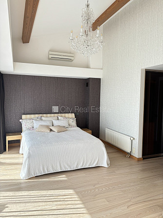 Fasādes māja, ieeja no ielas, ir lifts, logi vērsti mājas abās pusēs, griestu augstums 3,2 m, Rīga - foto 16