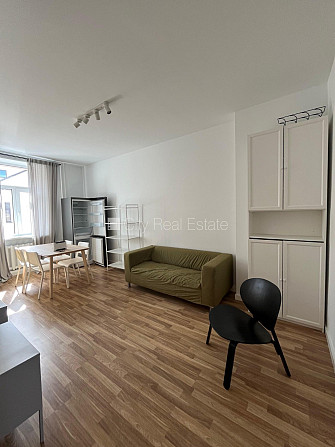 Renovēta māja, ir lifts, kāpņu telpa pēc kapitālā remonta, guļamistabu skaits 3 gab., Rīga - foto 4