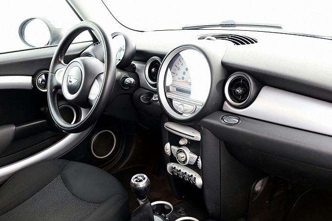 MINI Clubman Cooper D 1.6 D 80kW Таллин - изображение 5