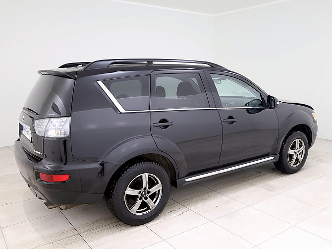 Mitsubishi Outlander Luxury Facelift ATM 2.4 125kW Таллин - изображение 3