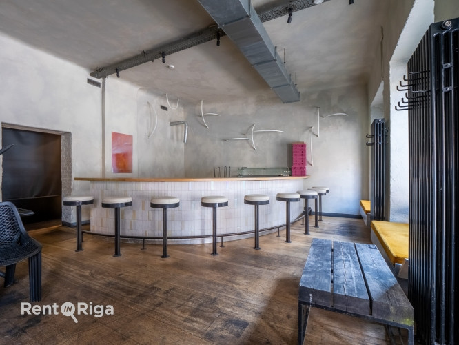 Iznomā lieliskas telpas restorānam ar aprīkojumu, veikalam vai kafejnīcai. Izdevīga un Rīga - foto 9