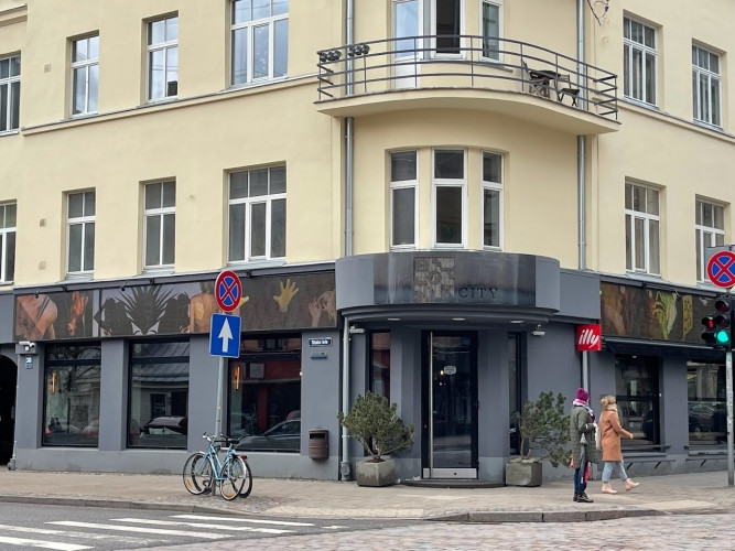 Iznomā lieliskas telpas restorānam, veikalam vai kafejnīcai. Izdevīga un pilsētā populāra atrašanās  Рига - изображение 1