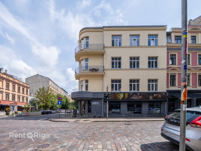 Iznomā lieliskas telpas restorānam ar aprīkojumu, veikalam vai kafejnīcai. Izdevīga un Rīga - foto 7