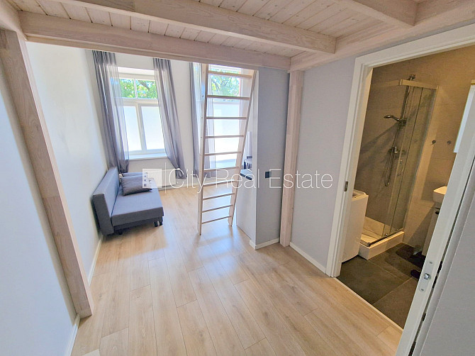 Fasādes māja, renovēta māja, slēgts pagalms, ieeja no ielas, ir lifts, kāpņu telpa pēc Rīga - foto 9