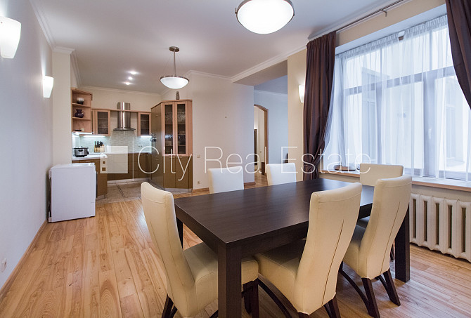 Fasādes māja, renovēta māja, slēgts pagalms, ieeja no ielas un pagalma, ir lifts, kāpņu Rīga - foto 8