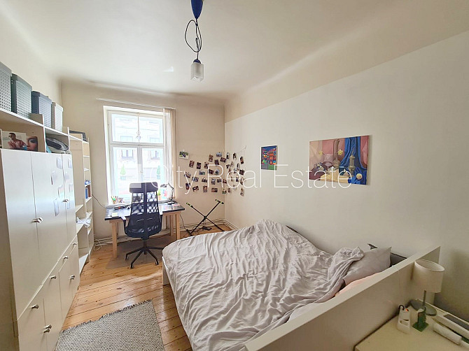 Fasādes māja, renovēta māja, slēgts pagalms, ieeja no ielas un pagalma, kāpņu telpa pēc Rīga - foto 17