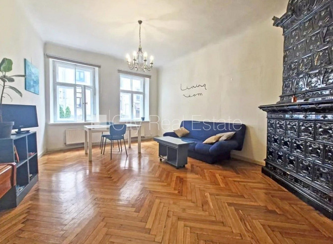 Fasādes māja, renovēta māja, slēgts pagalms, ieeja no ielas un pagalma, kāpņu telpa pēc Rīga - foto 5