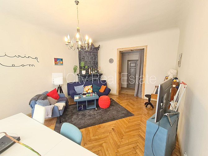 Fasādes māja, renovēta māja, slēgts pagalms, ieeja no ielas un pagalma, kāpņu telpa pēc Rīga - foto 3
